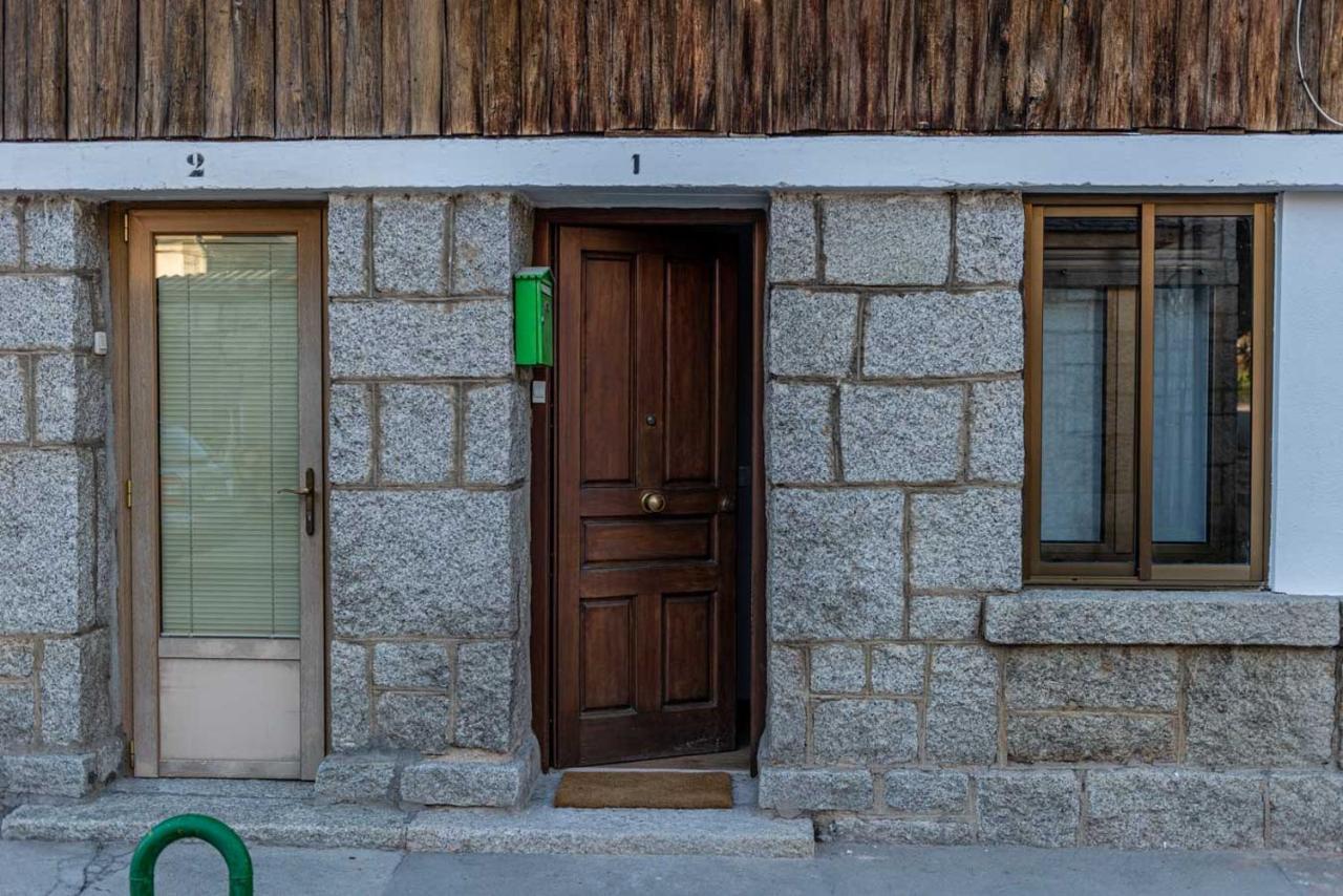 Casa Rural Valsain Lodge La Pradera de Navalhorno Екстер'єр фото