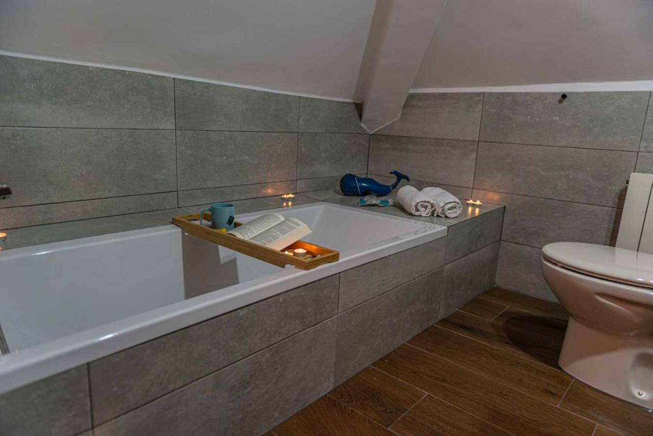 Casa Rural Valsain Lodge La Pradera de Navalhorno Екстер'єр фото
